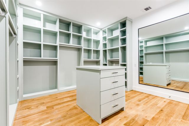 3742 Almazan Drive, Dallas, TX 75220