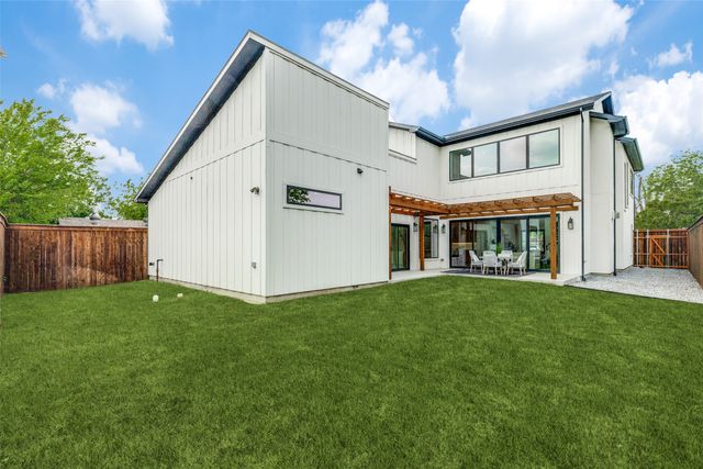 3742 Almazan Drive, Dallas, TX 75220