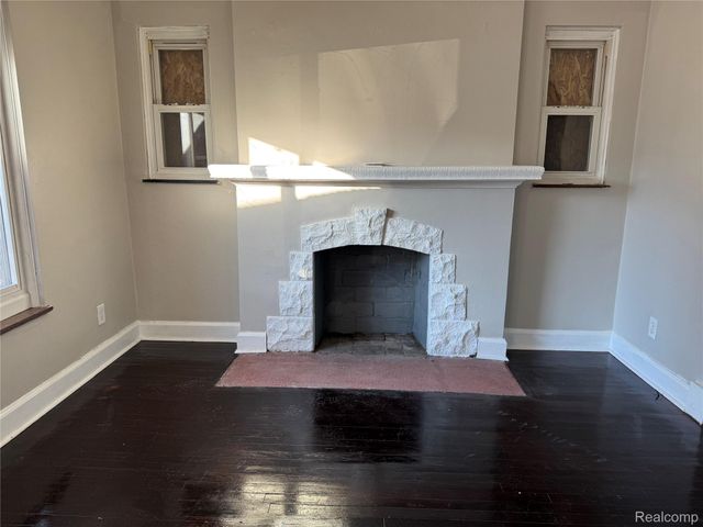 9760 Wayburn Street, Detroit, MI 48224