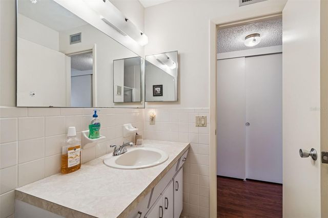 2226 SWITZERLAND WAY 46, Clearwater, FL 33763