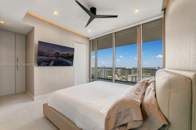 18975 Collins Avenue 3000, Sunny Isles Beach, FL 33160