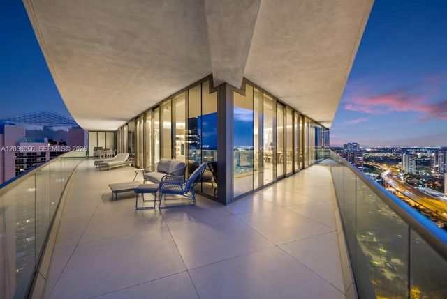 18975 Collins Avenue 3000, Sunny Isles Beach, FL 33160