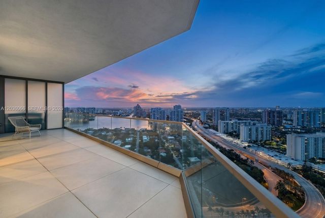 18975 Collins Avenue 3000, Sunny Isles Beach, FL 33160