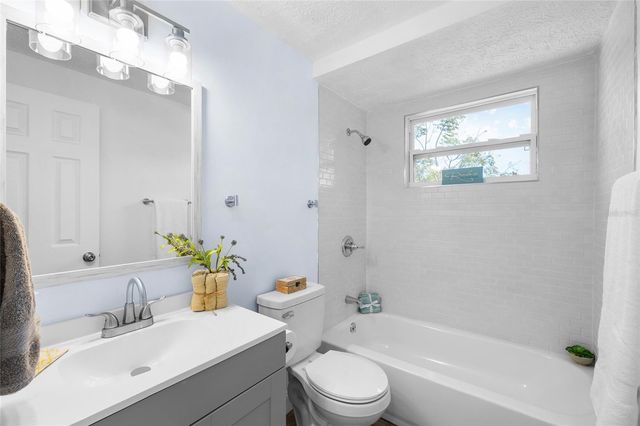 4244 MESA DRIVE, New Port Richey, FL 34653