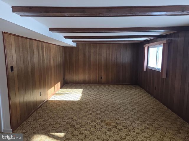 1013 HANCOCK DR, Blackwood, NJ 08012