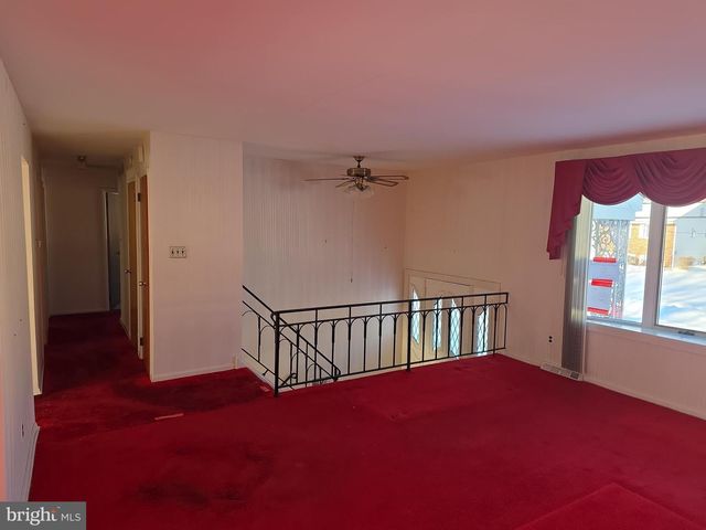 1013 HANCOCK DR, Blackwood, NJ 08012