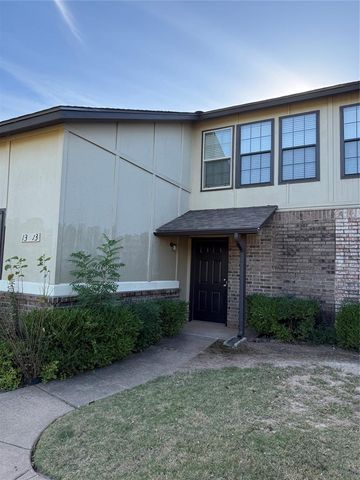 13813 Crossing Way West, Edmond, OK 73013