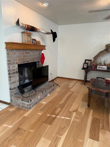 13813 Crossing Way West, Edmond, OK 73013