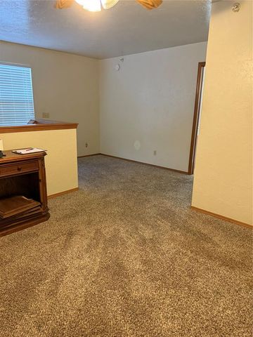 13813 Crossing Way West, Edmond, OK 73013