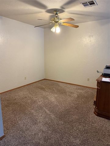 13813 Crossing Way West, Edmond, OK 73013