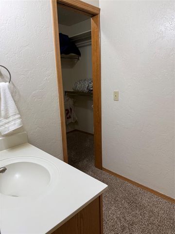 13813 Crossing Way West, Edmond, OK 73013