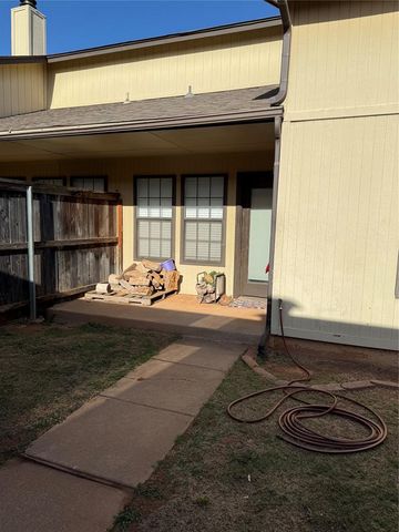 13813 Crossing Way West, Edmond, OK 73013