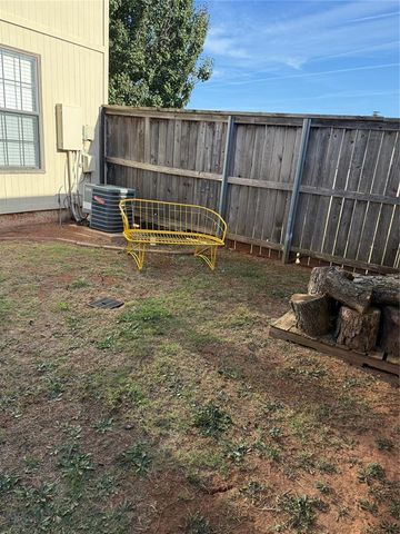 13813 Crossing Way West, Edmond, OK 73013