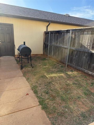 13813 Crossing Way West, Edmond, OK 73013