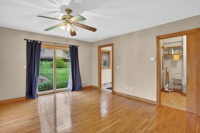 517 Cambridge AVENUE, Waukesha, WI 53188