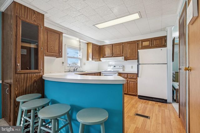 674 BOXWOOD TER, North Wales, PA 19454