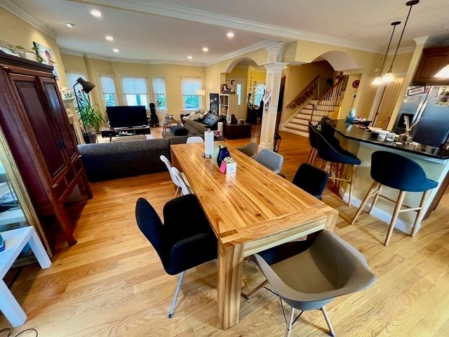 20 5th Ave 20, Watertown, MA 02472