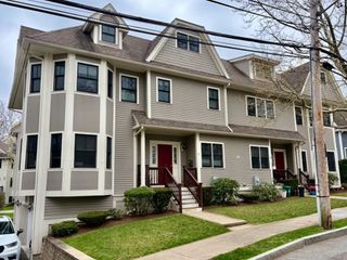 20 5th Ave 20, Watertown, MA 02472