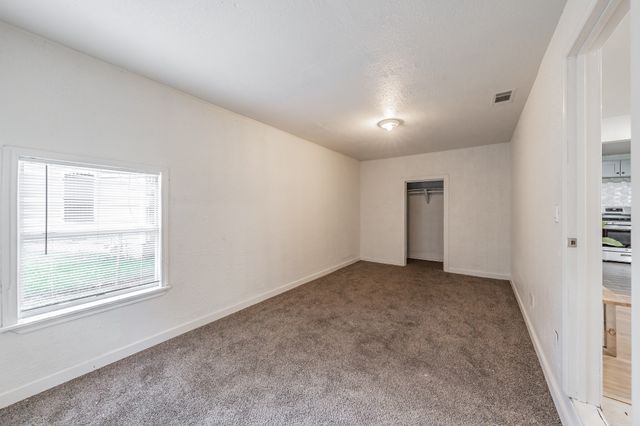 4310 Utah Avenue, Dallas, TX 75216