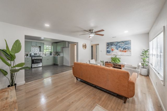 4310 Utah Avenue, Dallas, TX 75216