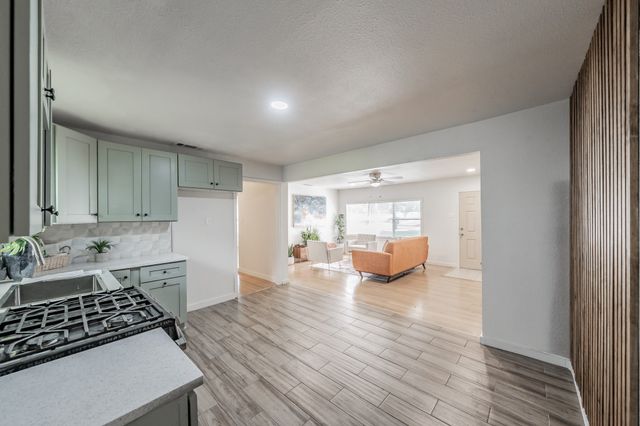 4310 Utah Avenue, Dallas, TX 75216