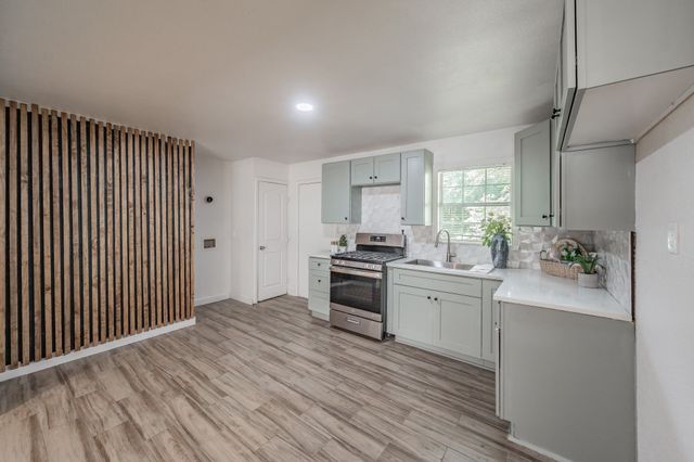 4310 Utah Avenue, Dallas, TX 75216