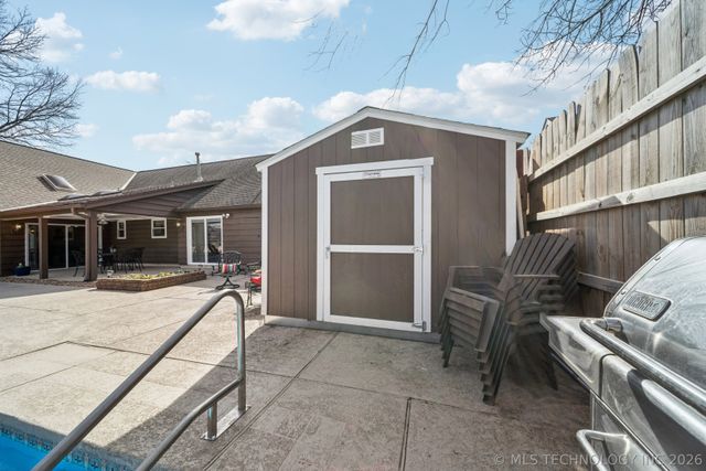 7021 E 67th Street, Tulsa, OK 74133