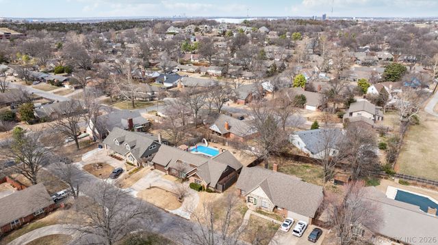 7021 E 67th Street, Tulsa, OK 74133