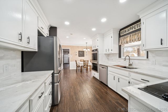 7021 E 67th Street, Tulsa, OK 74133