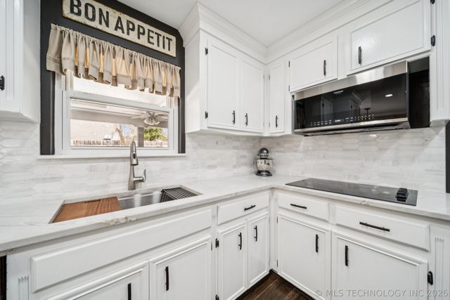 7021 E 67th Street, Tulsa, OK 74133