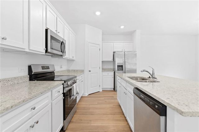 828 Evergreen Road, Winder, GA 30680