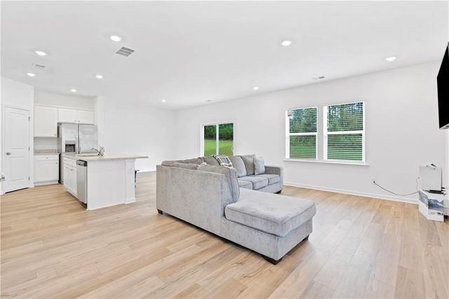 828 Evergreen Road, Winder, GA 30680