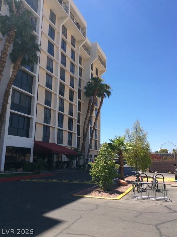 3930 University Center Drive 1002, Las Vegas, NV 89119