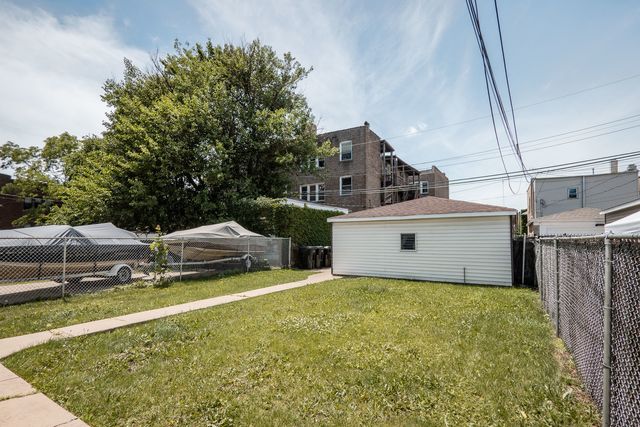 7952 S Elizabeth Street, Chicago, IL 60620