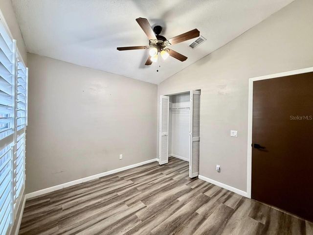 8711 BUSCH OAKS STREET, Tampa, FL 33617