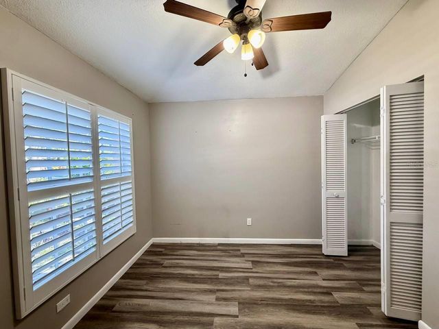 8711 BUSCH OAKS STREET, Tampa, FL 33617