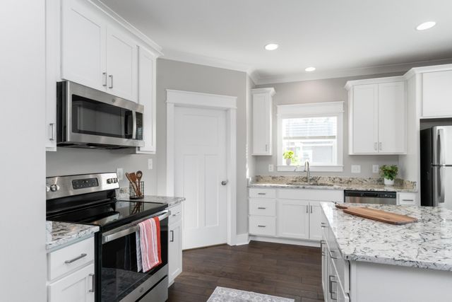 1112 SW Phillips Street, SW, Cleveland, TN 37311