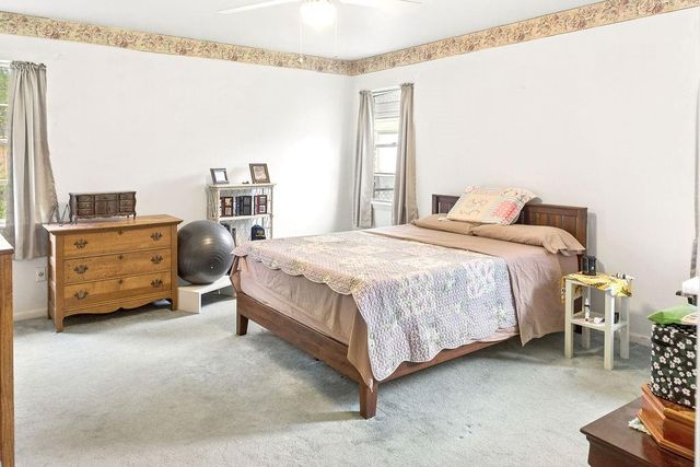 102 Rosewood Drive, Crockett, TX 75835