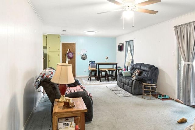 102 Rosewood Drive, Crockett, TX 75835