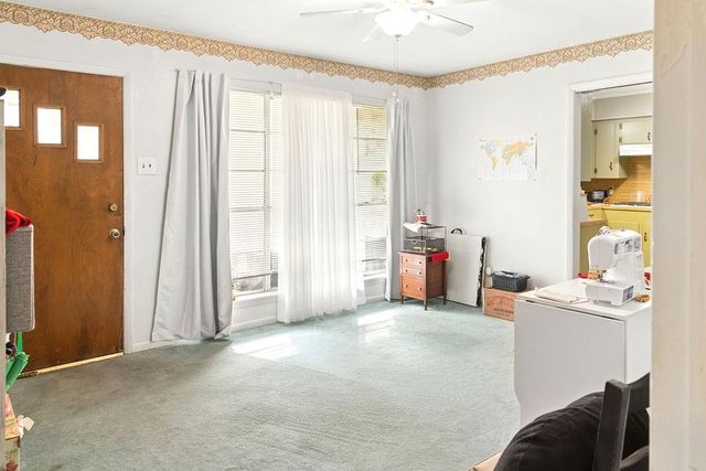 102 Rosewood Drive, Crockett, TX 75835