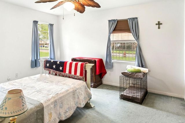 102 Rosewood Drive, Crockett, TX 75835