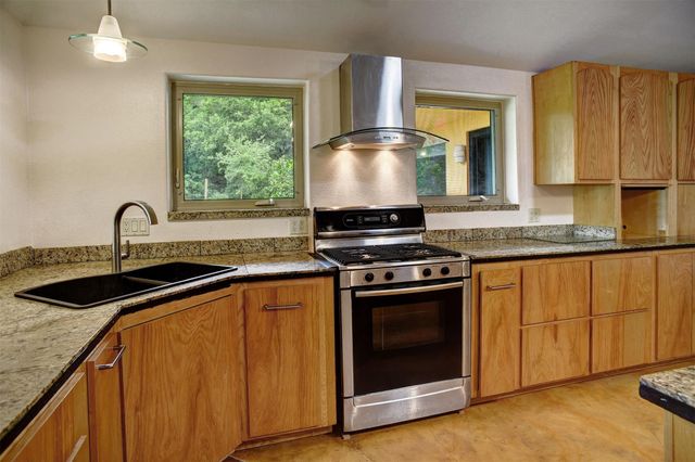 123 Konahuanui LN, Bastrop, TX 78602