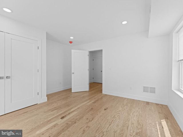 521 N 2ND ST, Camden, NJ 08102