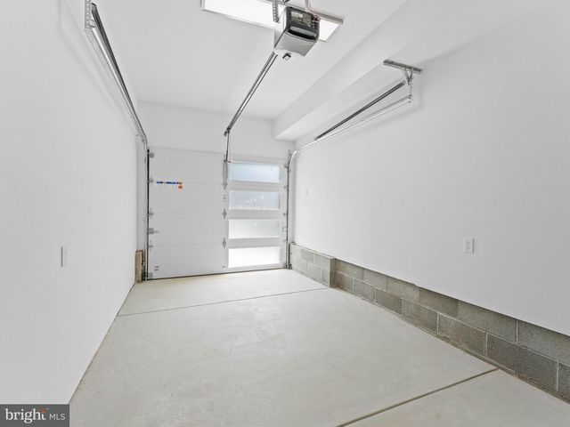 521 N 2ND ST, Camden, NJ 08102