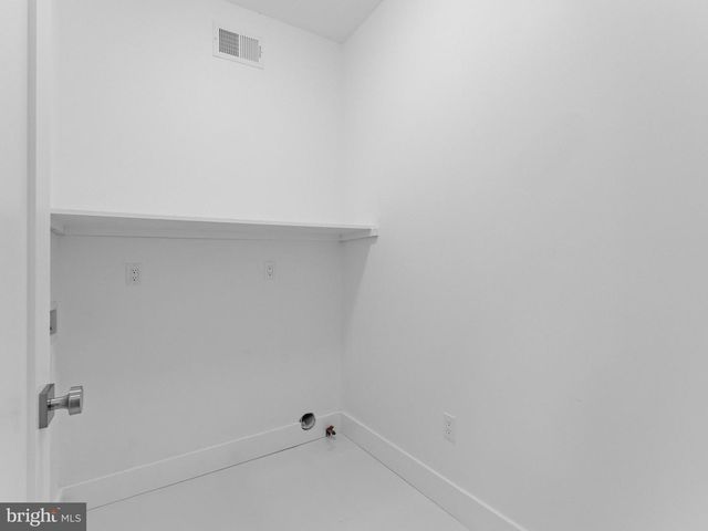 521 N 2ND ST, Camden, NJ 08102