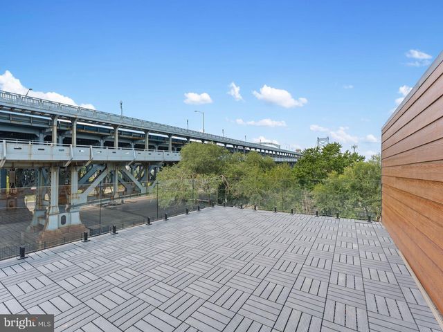 521 N 2ND ST, Camden, NJ 08102