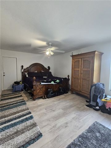 541 104th AVE N, Naples, FL 34108