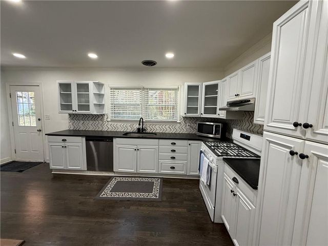 1140 Goodwin NE Place, Atlanta, GA 30319