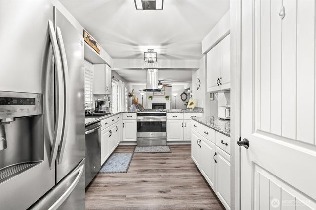 20506 108th Street Ct E, Bonney Lake, WA 98391
