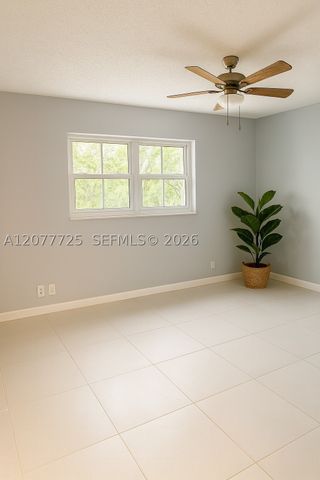 610 NE 12th Ave 308, Hallandale Beach, FL 33009